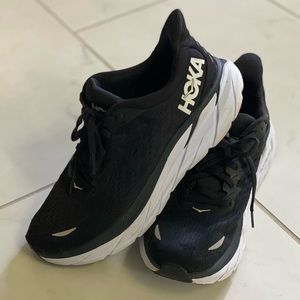 HOKA Women’s Clifton 8 Running Shoe size 8.5